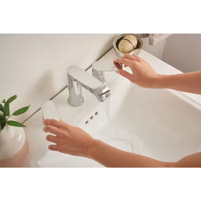 8 in. Widespread Double Handle Bathroom Faucet in Chrome Q850