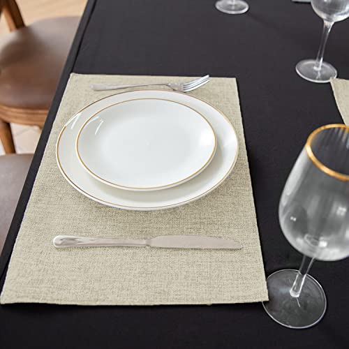 Red Set of 8 Polyester Placemats B30624