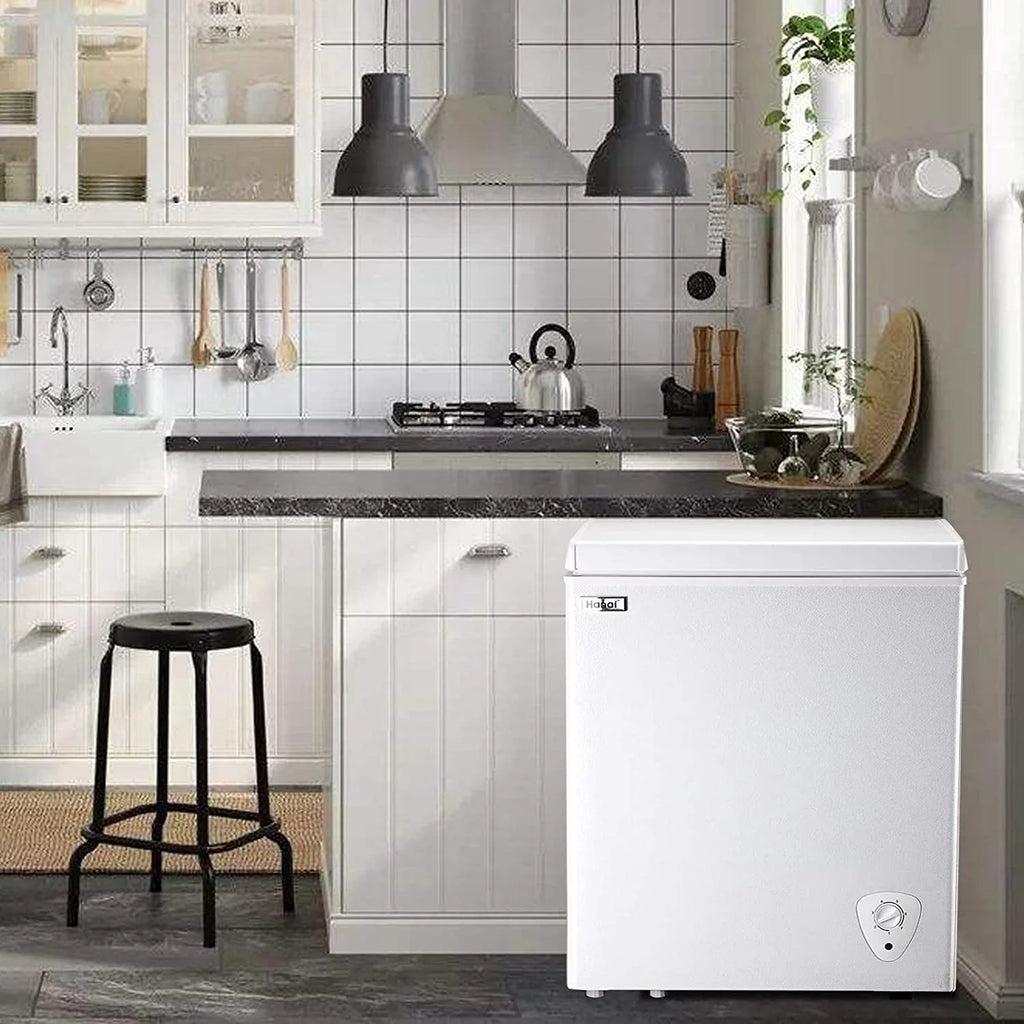 5.0 Cu.ft White Chest Freezer W98693
