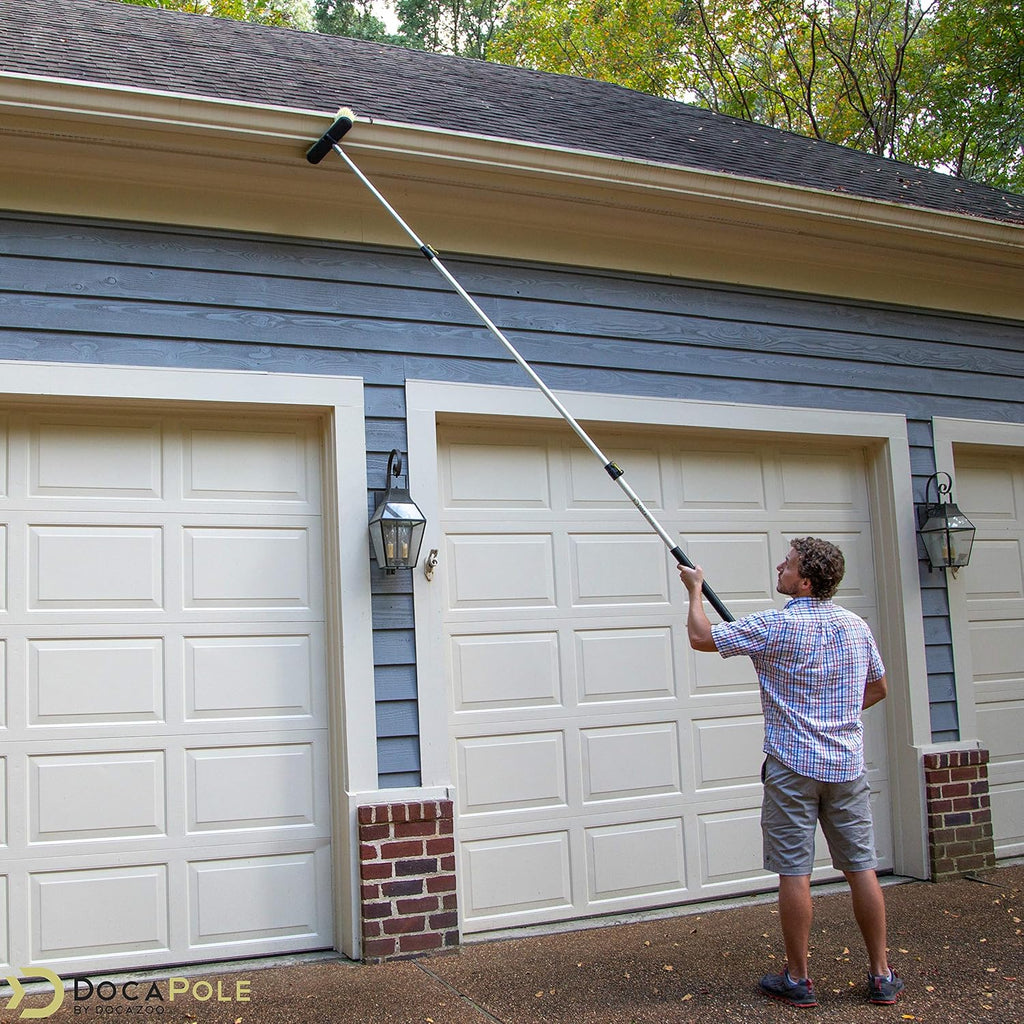 11 Inch Medium Bristle Deck Brush with Telescoping Pole V525069
