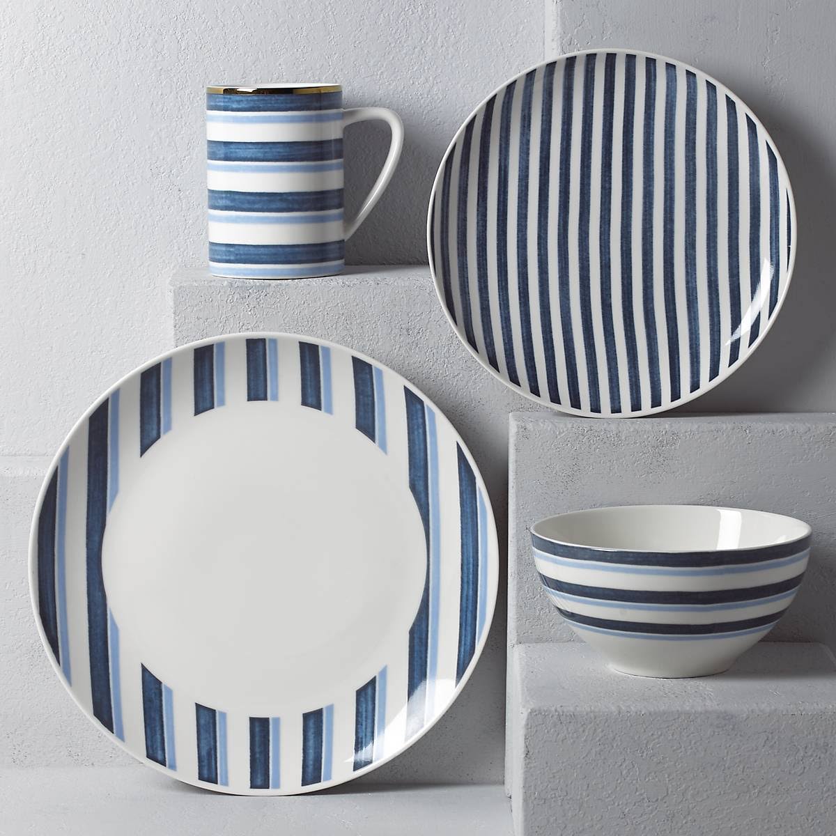 Blue 4 Piece Place Setting T467