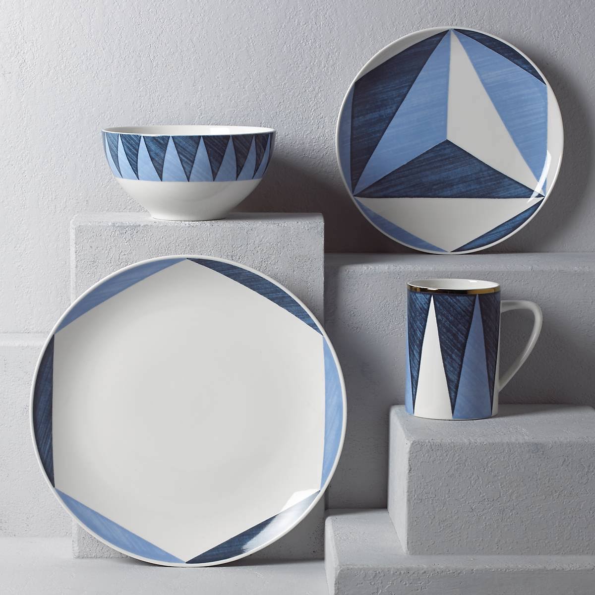 Blue 4 Piece Place Setting T467