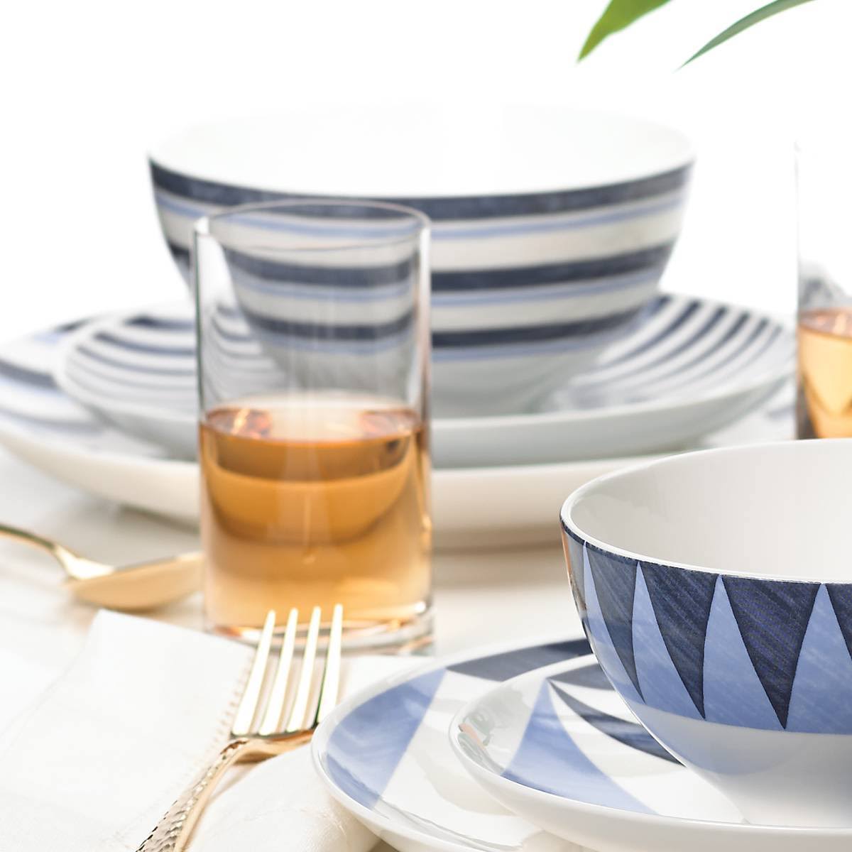 Blue 4 Piece Place Setting T467