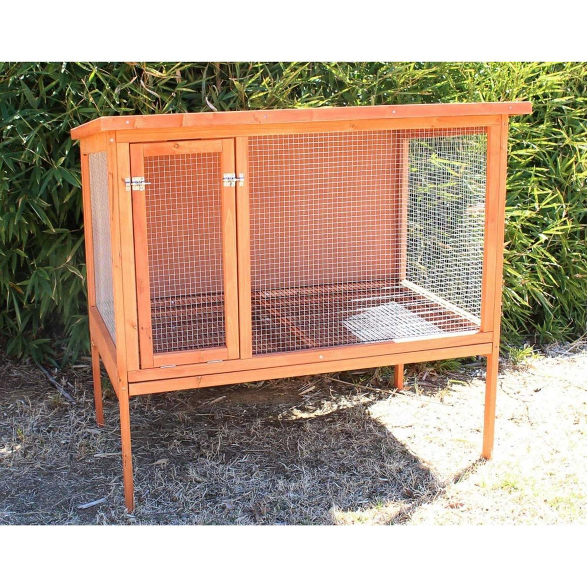 Rabbit Hutch T5593