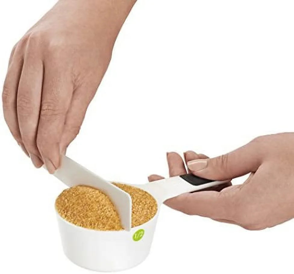 6-Piece Plastic Measuring Cups White 5 Count D4468