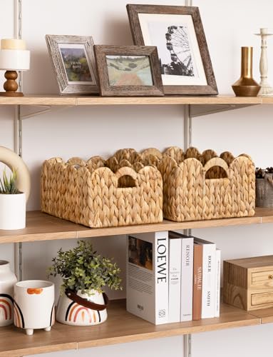 Scalloped Wicker Basket with Handles, Set of 2 L436209