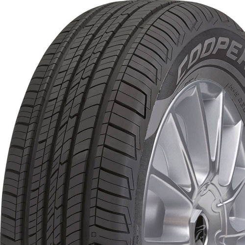 215/70R15 98T Tire C479456