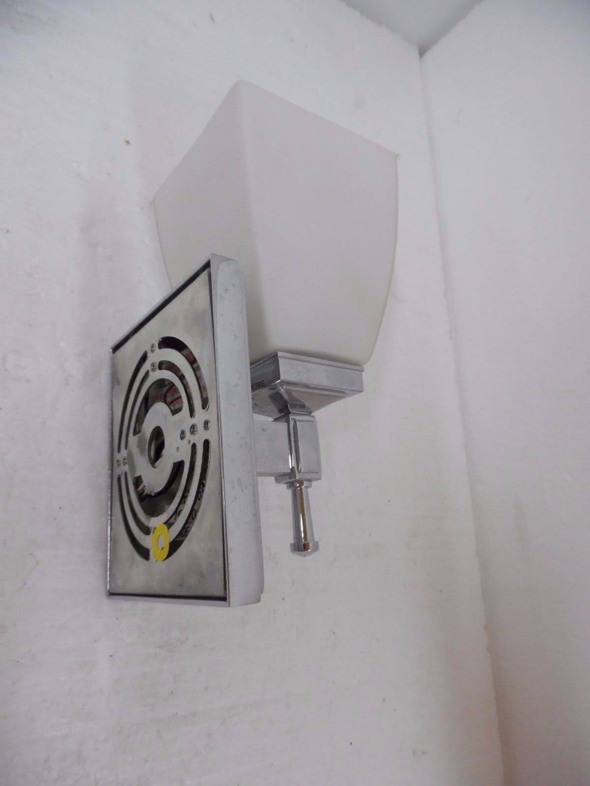 Polished Chrome 1 Light Bath Bracket K914
