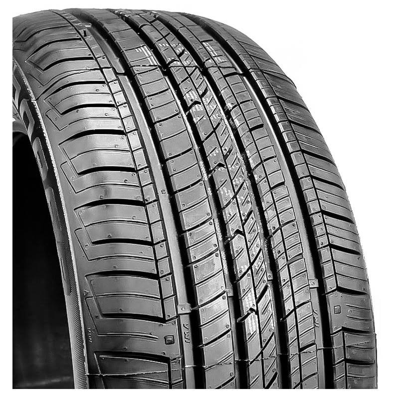 215/70R15 98T Tire C479456