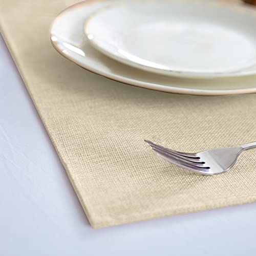 Red Set of 8 Polyester Placemats B30624