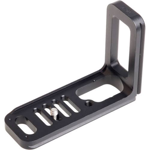 Multi-Camera L-Plate O28986