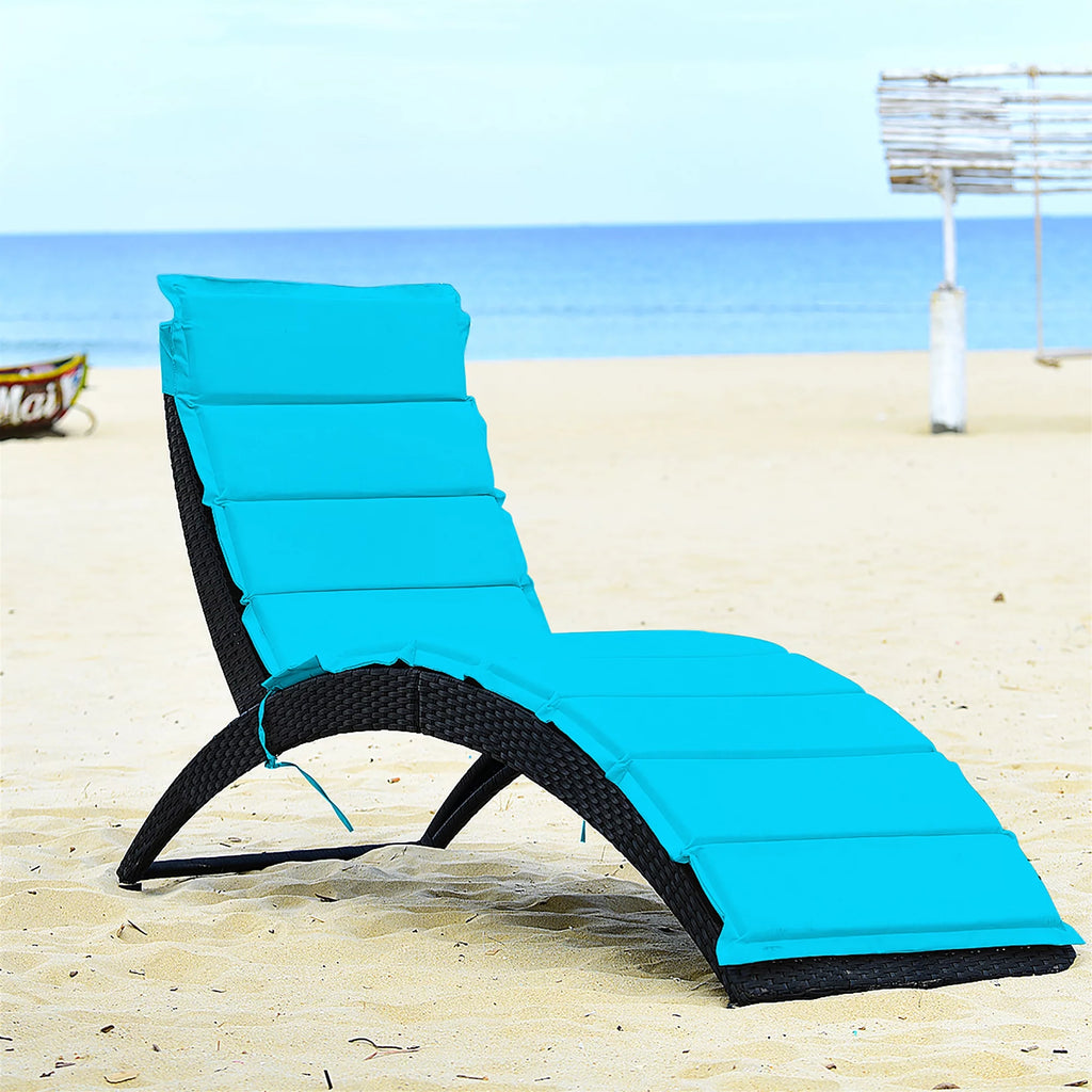 Folding Patio Rattan Lounge Chair Chaise Cushioned Red L8352